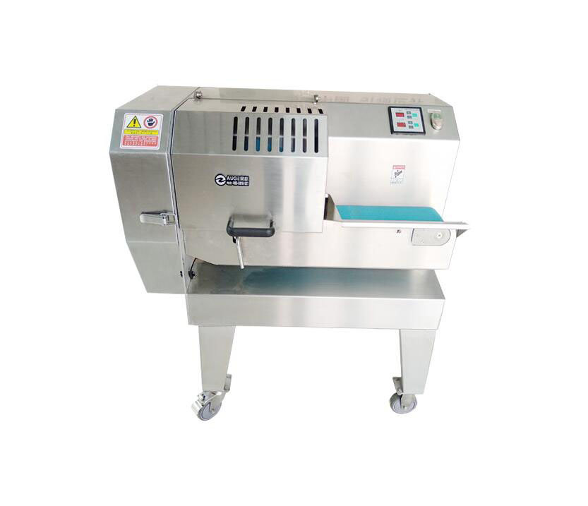 正确使用切菜机，以防手被“咬住”